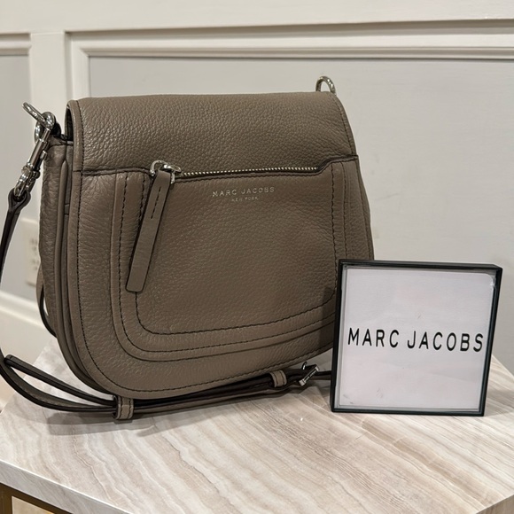 Marc Jacobs Bag Taupe Leather Crossbody - Picture 1 of 17